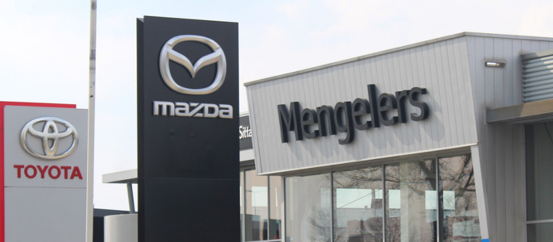 Mengelers Mazda Sittard pand